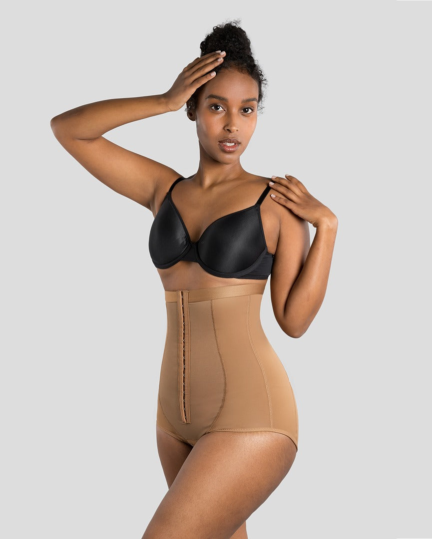 Faja Postparto estilo calzon ajustable de compresion